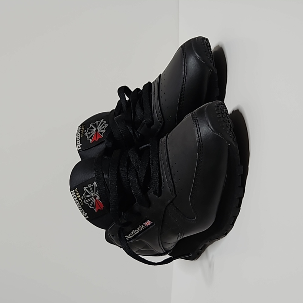 New Reebok Black Classic Leather Shoes - Big Kids Size 5.5